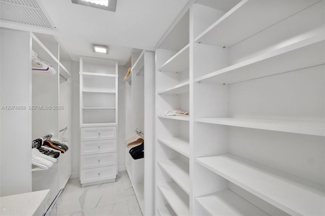 En Renta: $3,900 (2 camas, 2 baños, 1047 Pies cuadrados)