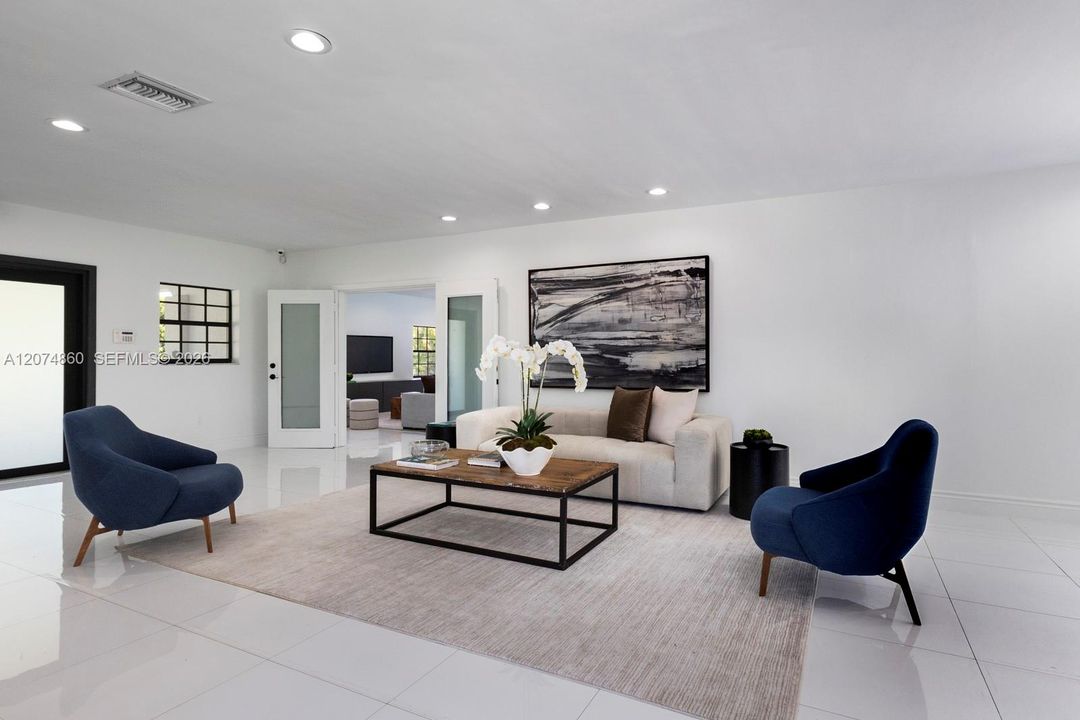 For Sale: $2,099,000 (5 beds, 3 baths, 4023 Square Feet)