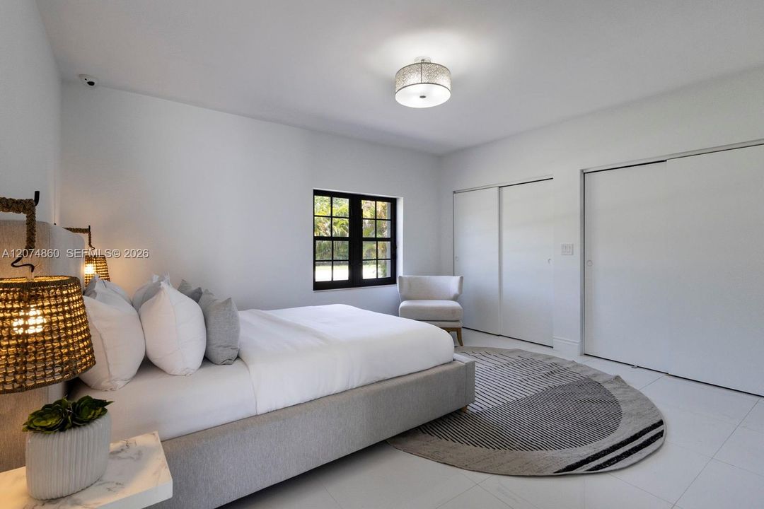 For Sale: $2,099,000 (5 beds, 3 baths, 4023 Square Feet)
