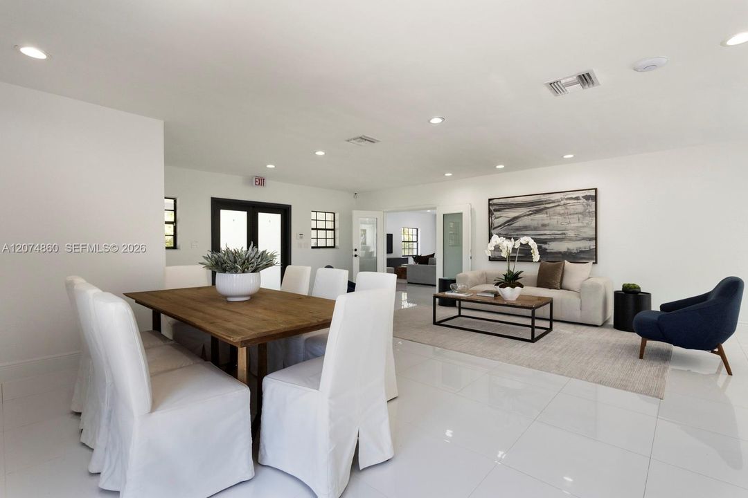For Sale: $2,099,000 (5 beds, 3 baths, 4023 Square Feet)