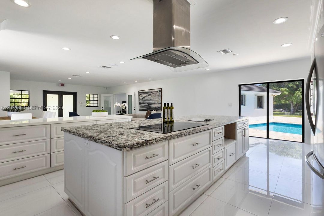 For Sale: $2,099,000 (5 beds, 3 baths, 4023 Square Feet)