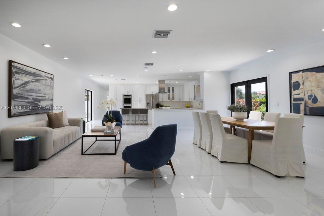 For Sale: $2,099,000 (5 beds, 3 baths, 4023 Square Feet)