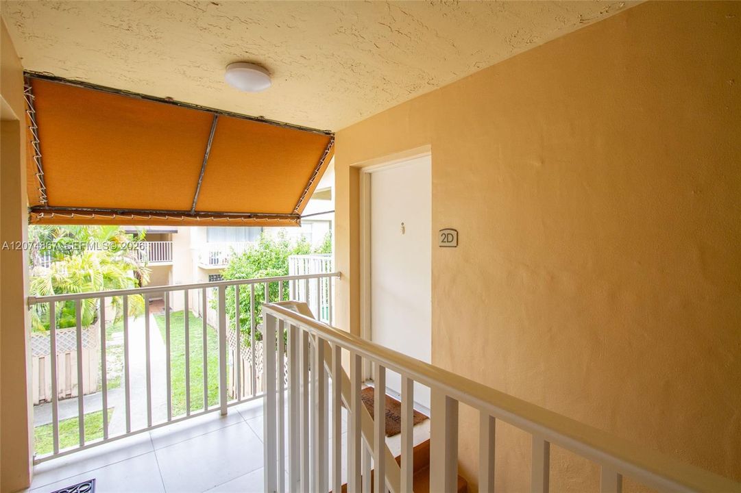 For Rent: $2,400 (2 beds, 2 baths, 1060 Square Feet)
