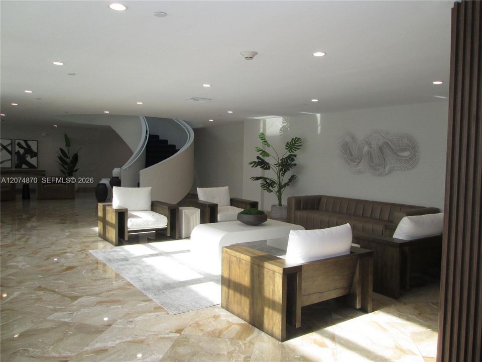 For Rent: $4,800 (2 beds, 2 baths, 1600 Square Feet)