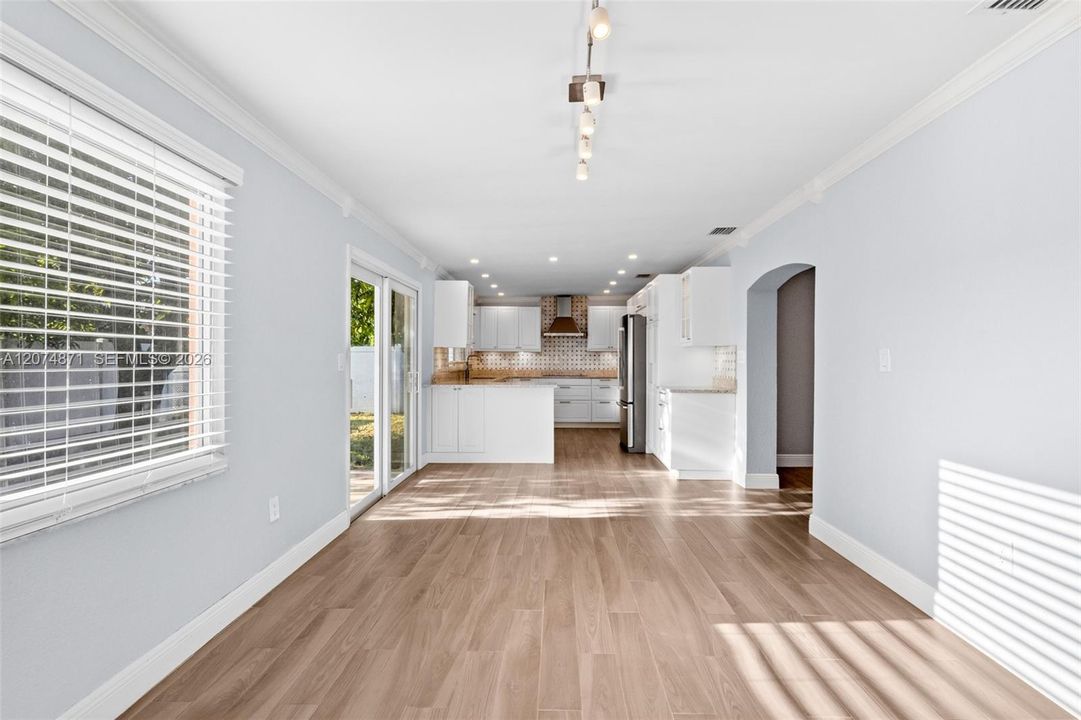 For Sale: $889,000 (4 beds, 2 baths, 2605 Square Feet)
