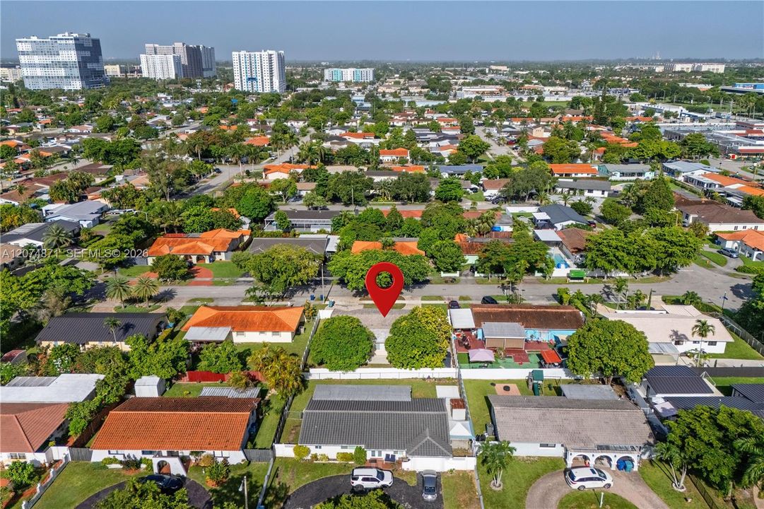 For Sale: $889,000 (4 beds, 2 baths, 2605 Square Feet)