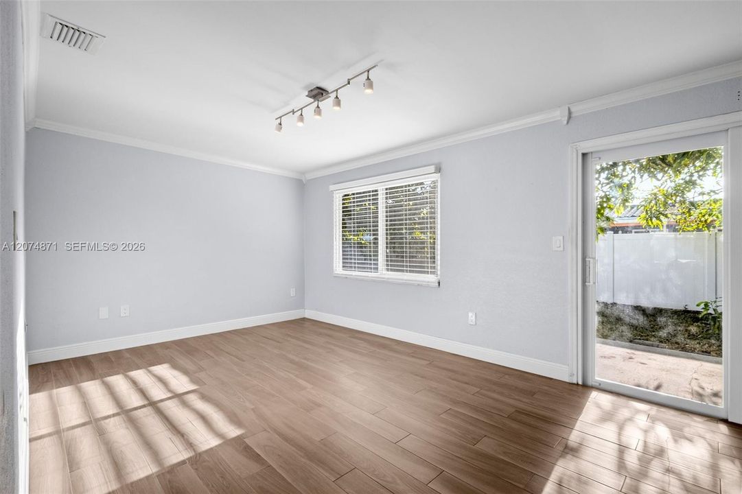 For Sale: $889,000 (4 beds, 2 baths, 2605 Square Feet)