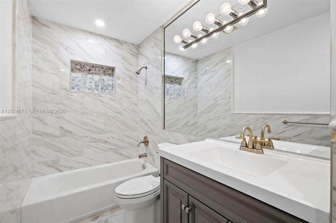 For Sale: $889,000 (4 beds, 2 baths, 2605 Square Feet)