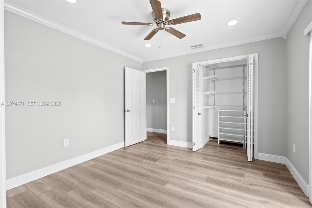 For Sale: $889,000 (4 beds, 2 baths, 2605 Square Feet)