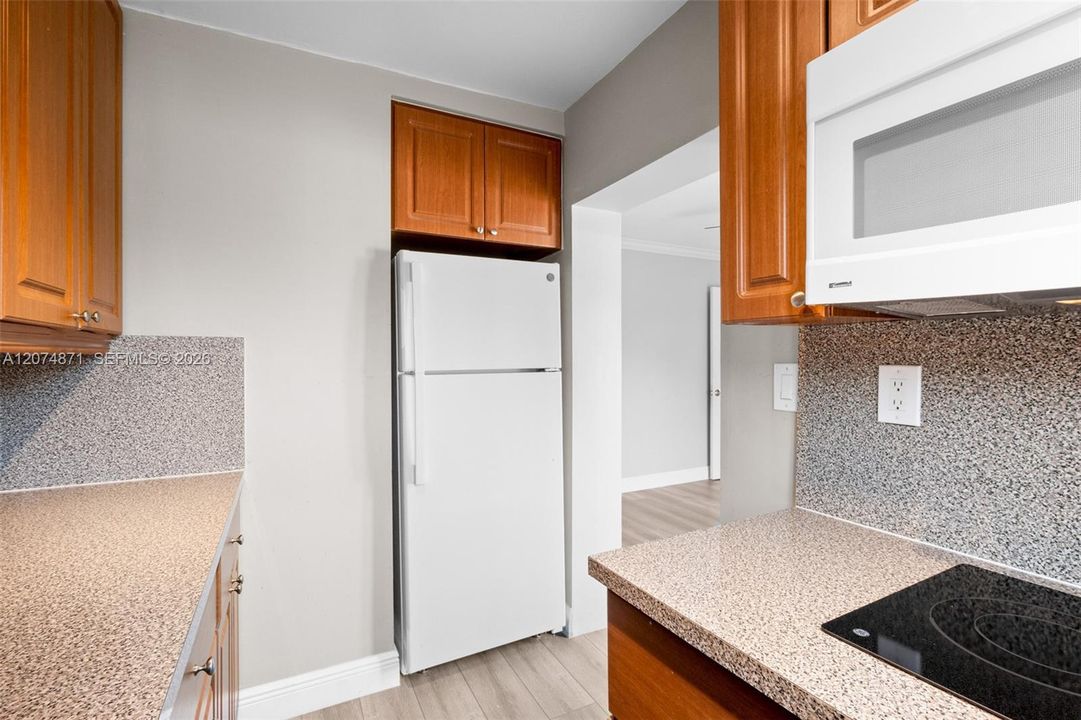For Sale: $889,000 (4 beds, 2 baths, 2605 Square Feet)