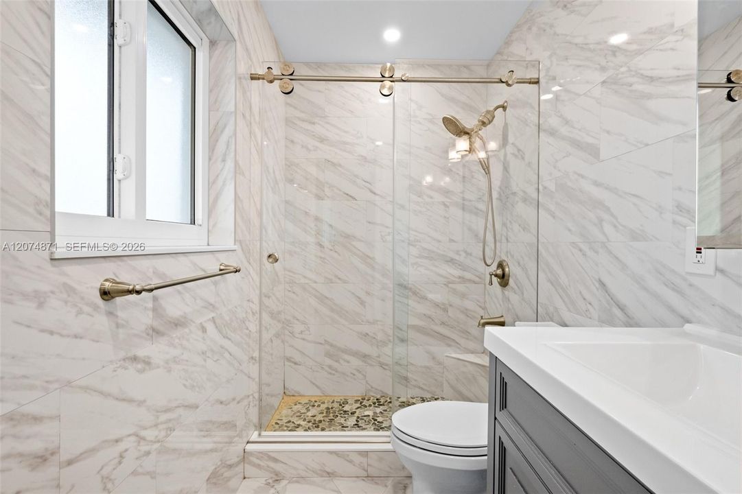 For Sale: $889,000 (4 beds, 2 baths, 2605 Square Feet)
