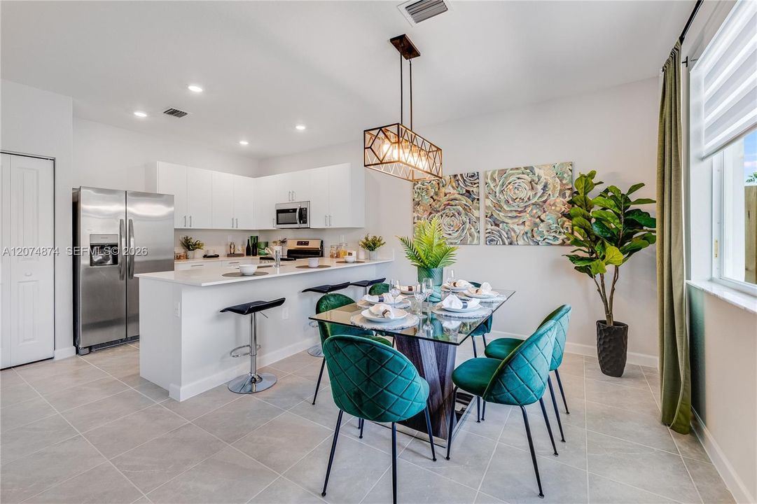 For Sale: $465,390 (3 beds, 3 baths, 1746 Square Feet)