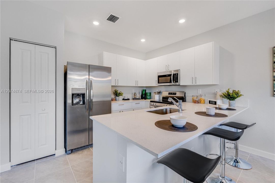 For Sale: $465,390 (3 beds, 3 baths, 1746 Square Feet)