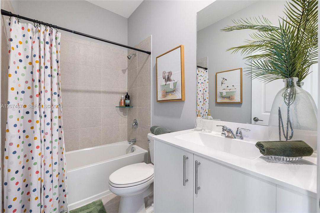 For Sale: $465,390 (3 beds, 3 baths, 1746 Square Feet)