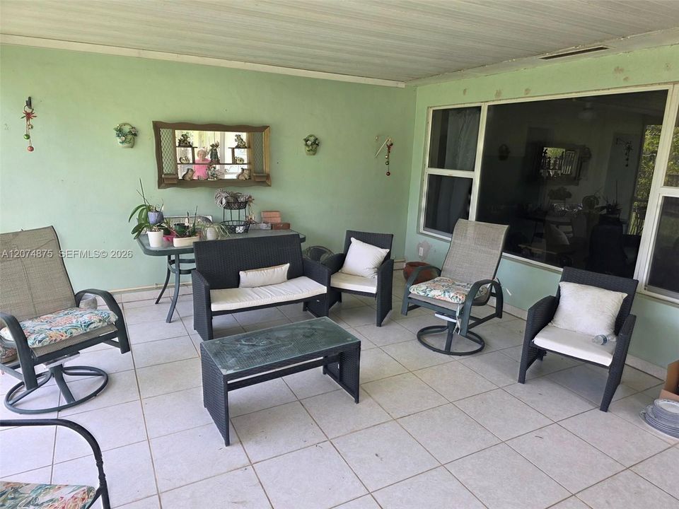 For Sale: $649,000 (3 beds, 2 baths, 2152 Square Feet)