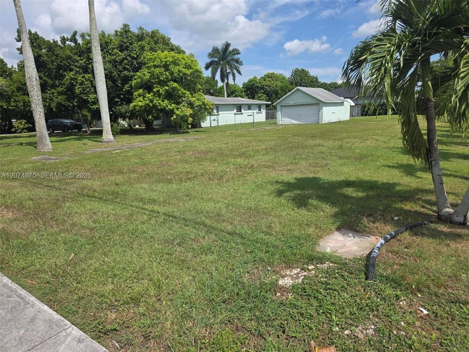 For Sale: $649,000 (3 beds, 2 baths, 2152 Square Feet)