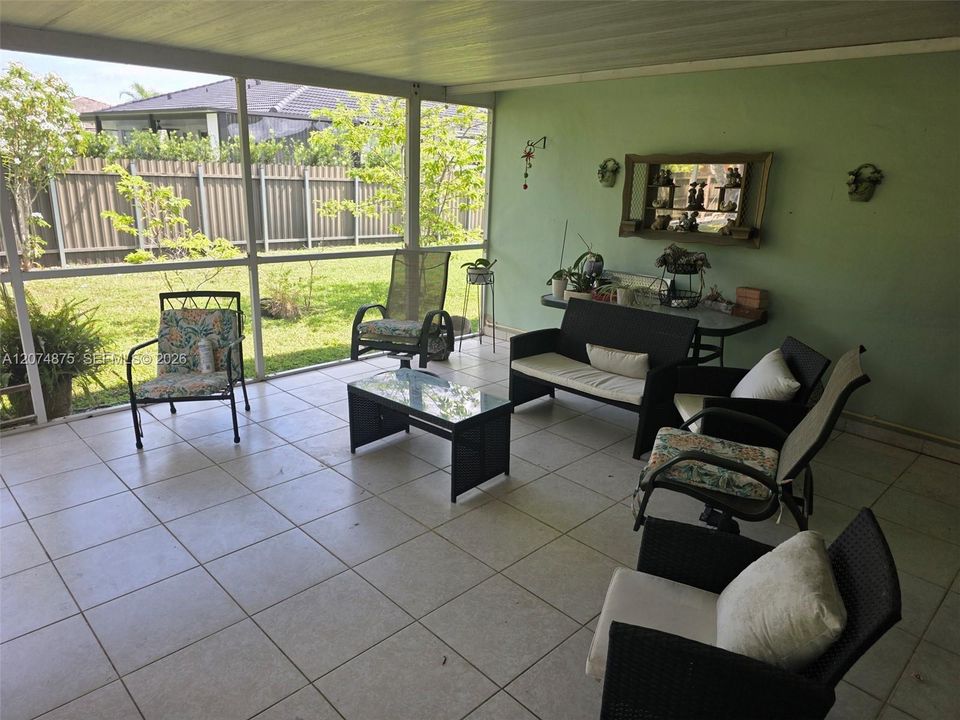 For Sale: $649,000 (3 beds, 2 baths, 2152 Square Feet)
