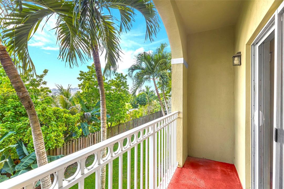 For Sale: $449,000 (3 beds, 2 baths, 1349 Square Feet)