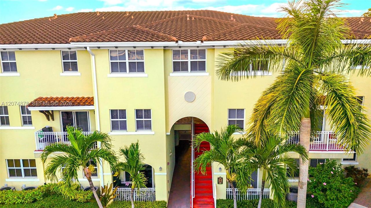 For Sale: $449,000 (3 beds, 2 baths, 1349 Square Feet)