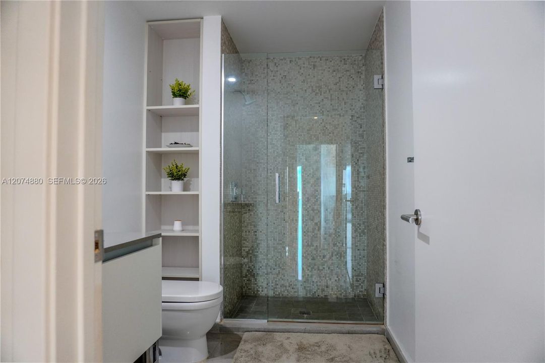 For Sale: $1,480,000 (3 beds, 3 baths, 1645 Square Feet)