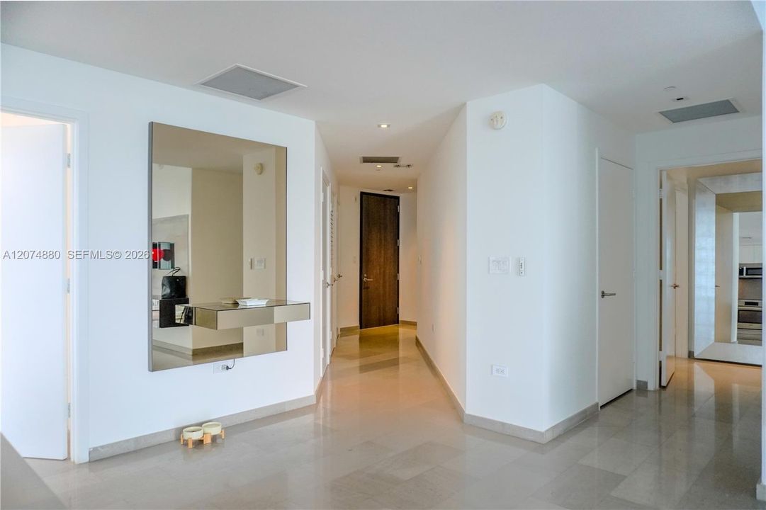 For Sale: $1,480,000 (3 beds, 3 baths, 1645 Square Feet)
