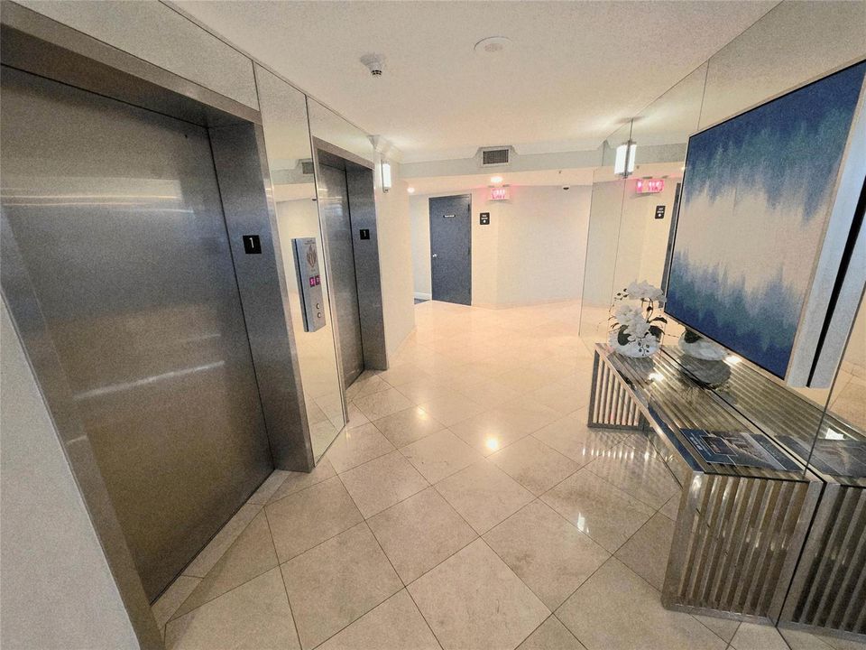 Floor 10th