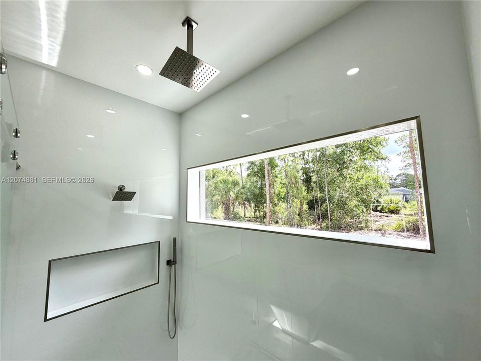 For Sale: $629,900 (4 beds, 2 baths, 2004 Square Feet)