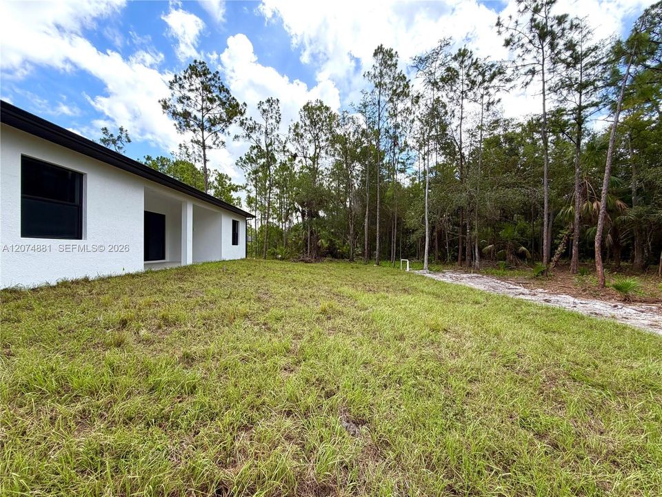 For Sale: $629,900 (4 beds, 2 baths, 2004 Square Feet)