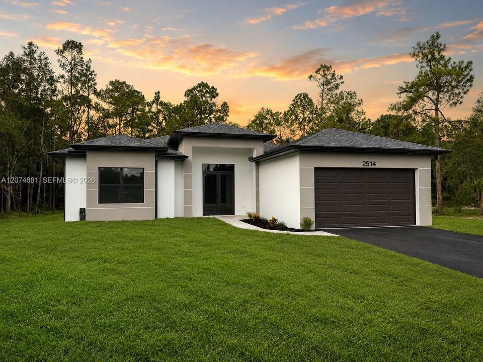 For Sale: $629,900 (4 beds, 2 baths, 2004 Square Feet)