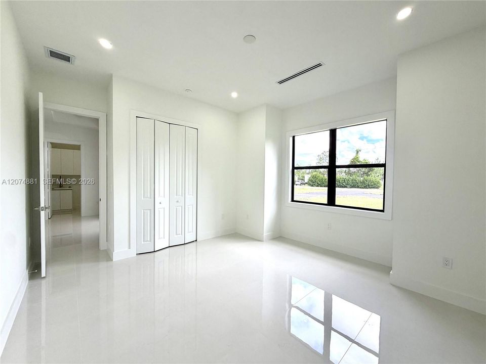 For Sale: $629,900 (4 beds, 2 baths, 2004 Square Feet)