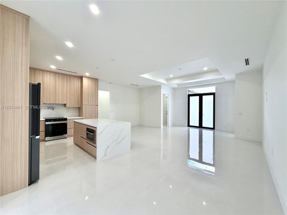 For Sale: $629,900 (4 beds, 2 baths, 2004 Square Feet)