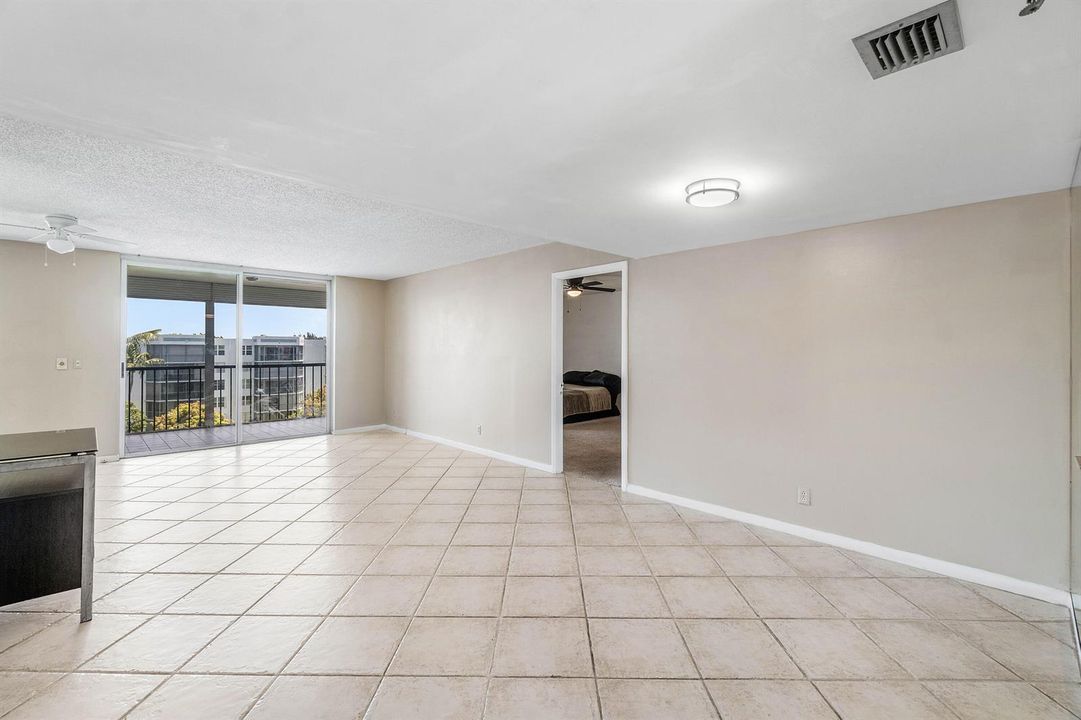 Family Room/Living Room