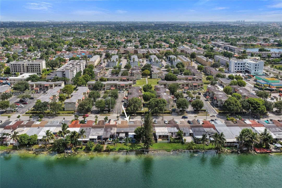 For Sale: $450,000 (3 beds, 2 baths, 1103 Square Feet)