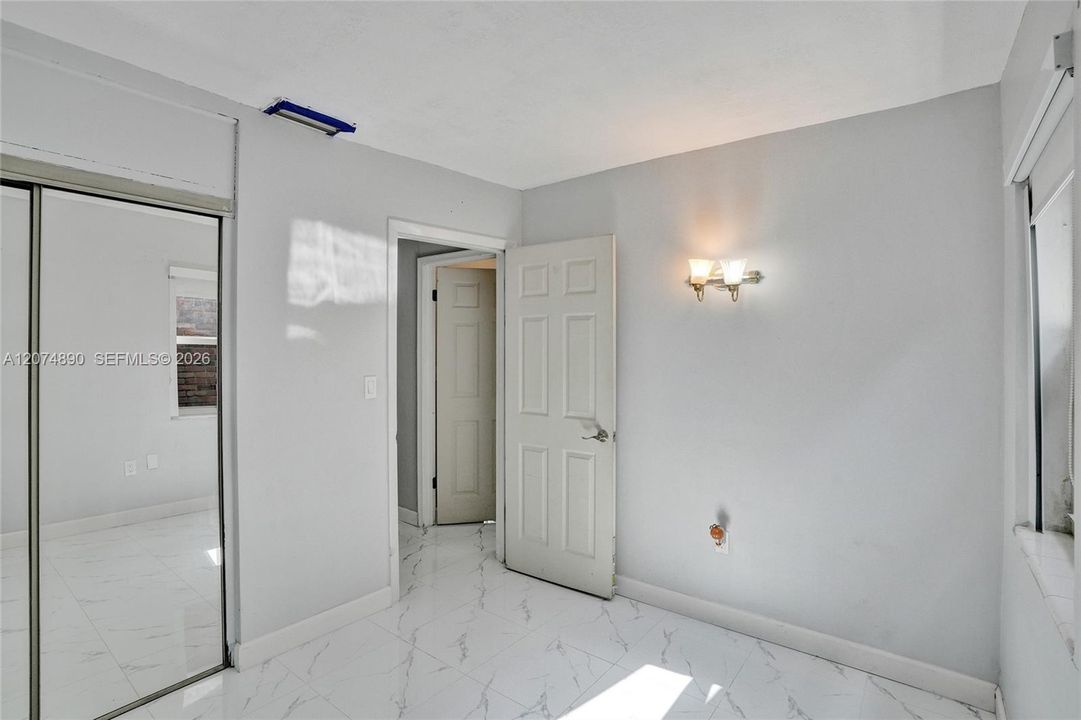 For Sale: $450,000 (3 beds, 2 baths, 1103 Square Feet)