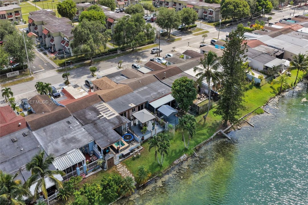 For Sale: $450,000 (3 beds, 2 baths, 1103 Square Feet)