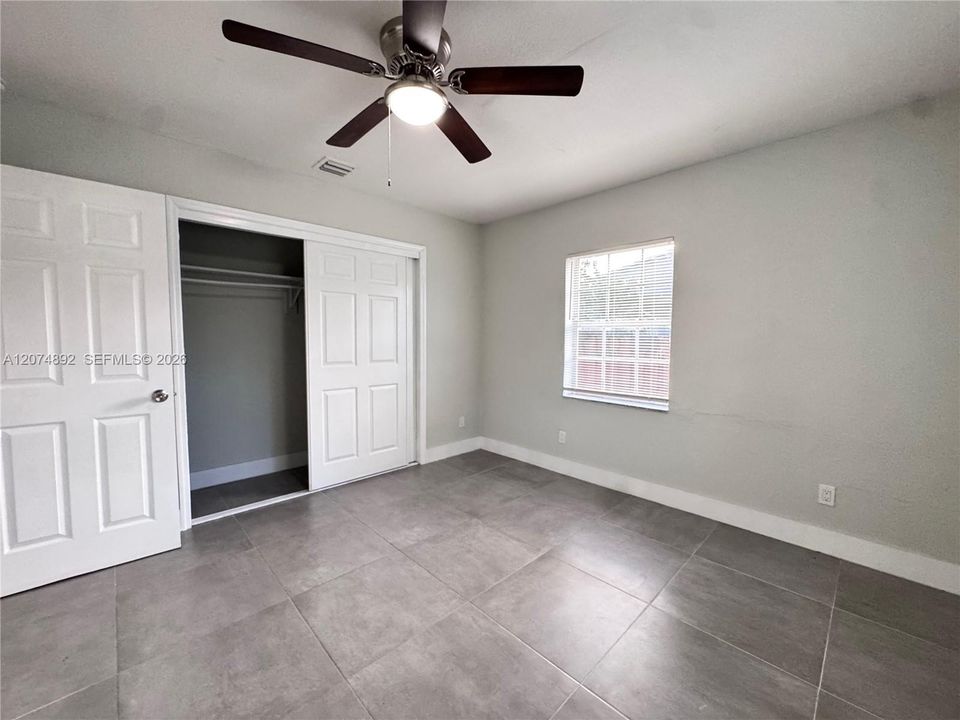 For Rent: $2,700 (3 beds, 2 baths, 1206 Square Feet)