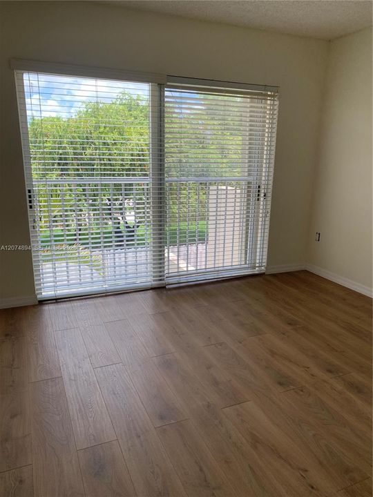 For Rent: $3,850 (3 beds, 2 baths, 1898 Square Feet)