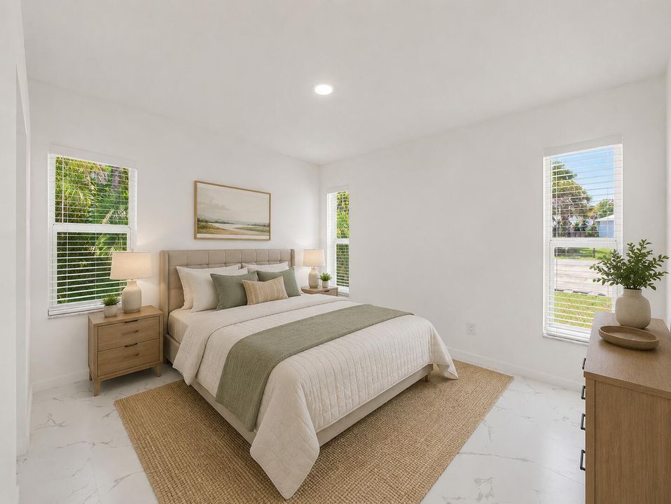 2 bedroom at front of house