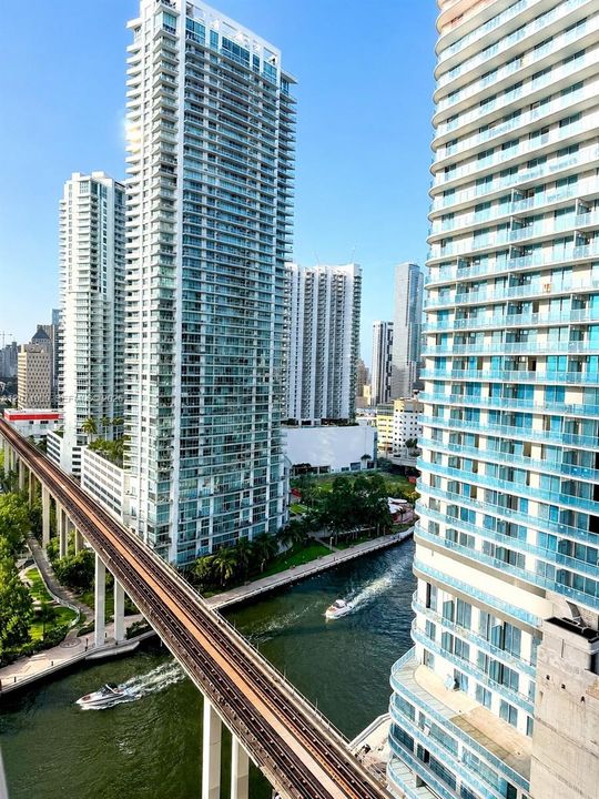 For Rent: $3,800 (2 beds, 2 baths, 1113 Square Feet)
