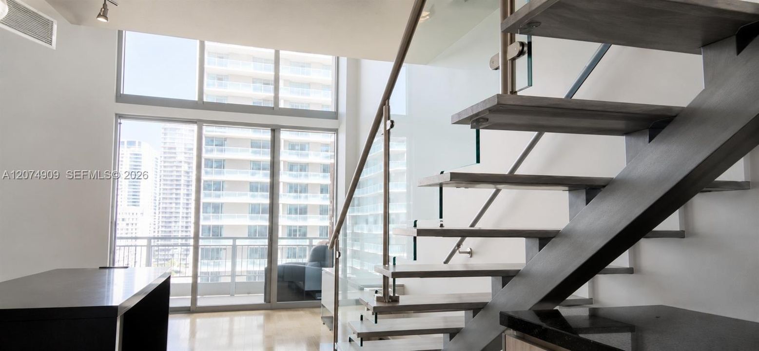 For Rent: $3,800 (2 beds, 2 baths, 1113 Square Feet)