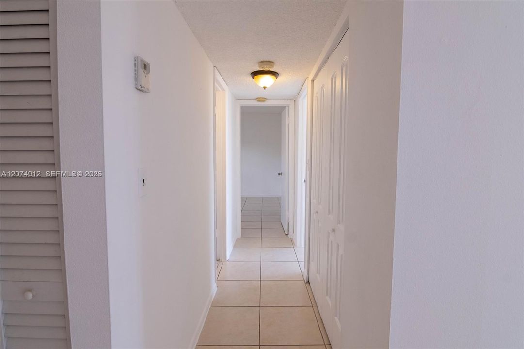For Rent: $2,250 (2 beds, 2 baths, 1058 Square Feet)