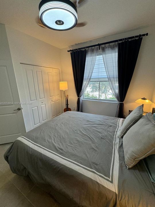For Rent: $3,400 (3 beds, 3 baths, 1328 Square Feet)