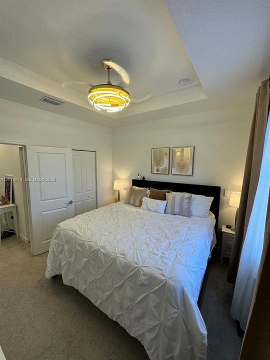 For Rent: $3,400 (3 beds, 3 baths, 1328 Square Feet)