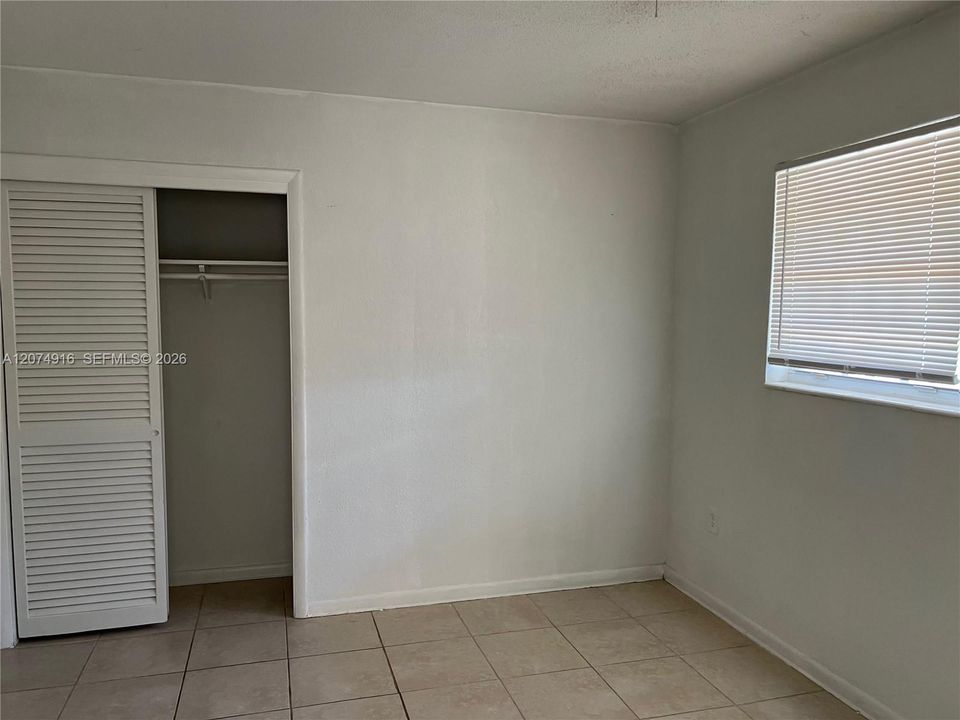 For Rent: $3,400 (4 beds, 2 baths, 1969 Square Feet)