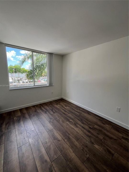 For Rent: $2,300 (2 beds, 2 baths, 899 Square Feet)