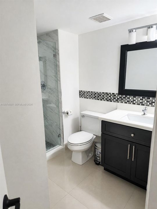 En Venta: $335,000 (2 camas, 2 baños, 1220 Pies cuadrados)