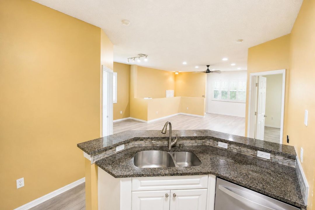 Kitchen 01