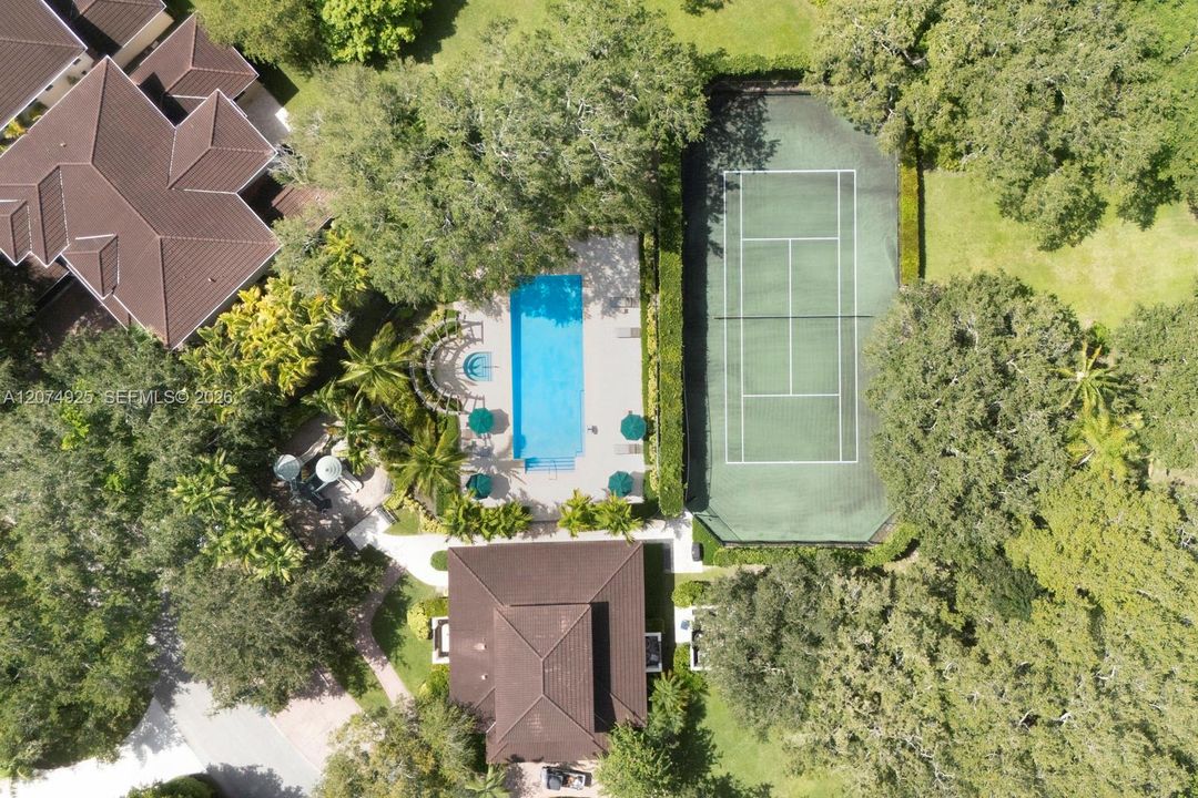 For Sale: $2,199,000 (4 beds, 4 baths, 2900 Square Feet)