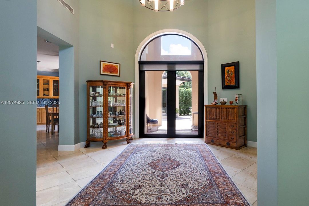 For Sale: $2,199,000 (4 beds, 4 baths, 2900 Square Feet)