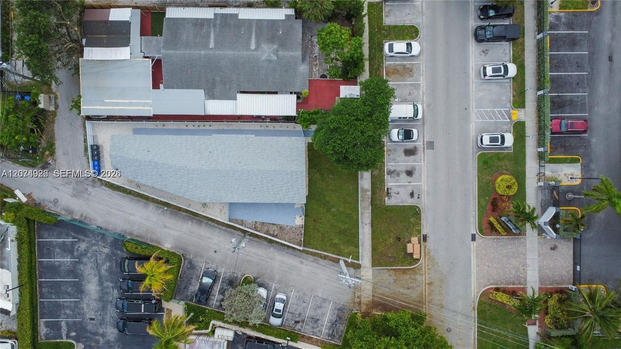 For Sale: $785,000 (0 beds, 0 baths, 1647 Square Feet)